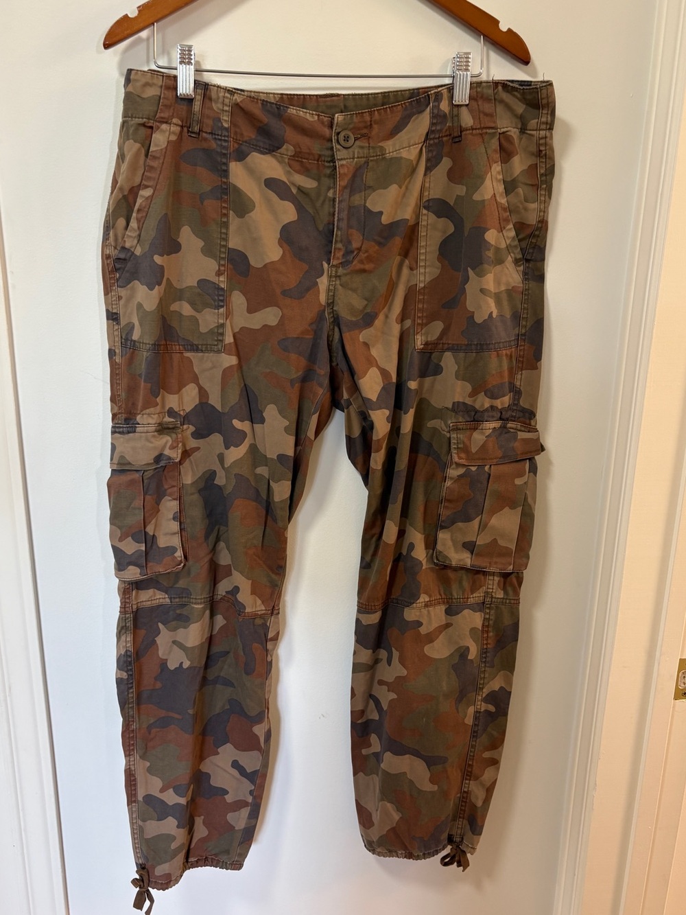 Sundance Camo Pants Tan Women’s Size 12 Carho Drawstring Hens Pockets Camouflage